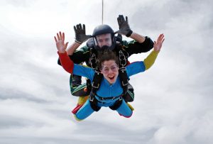 2 teenagers doing a sky dive